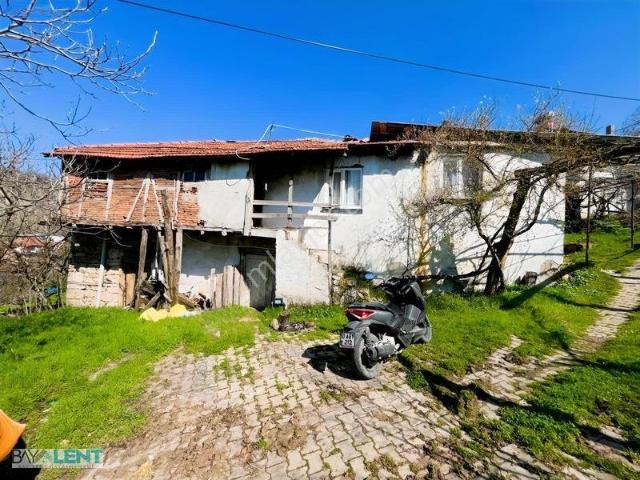 Baylent Gayrimenkulden Kepsut Bükderede Müstakil Bahçeli Ev