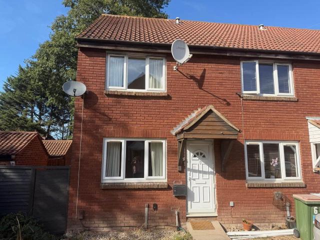 Bayne Close, London E6, 2 bed terraced house to rent, £1,800 pcm | PrimeLocation