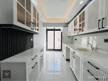 BAYRAMA ÖZEL KAÇIRILMAYACAK METROBÜSE KOMŞU 3+1 DAİREMİZ