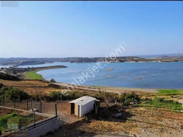 Bayramhacıda Süper Göl Manzaralı Sıfır 3+1 Müstakil Ev