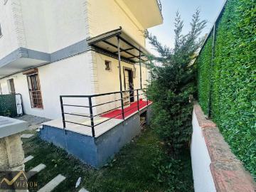 Bayramoğlunda Full Sıfır Eşyalı Müstakil Bahçeli 3+1 Villa