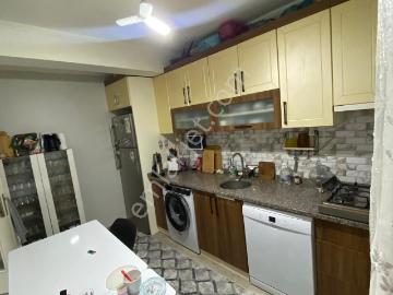 Bayrampaşa Muratpaşa 2+1 Bahçe Katı 10 Yıllık Asansörlü Krediye Uygun Asansörlü