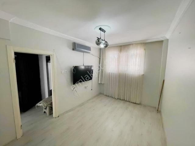 Bayrampaşa Muratpaşa Mahallesin' De 2+1 Satılık Bodrum Daire !