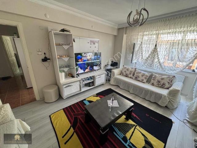Bayrampaşa Merkezinde Satılık Geniş Ferah Daire