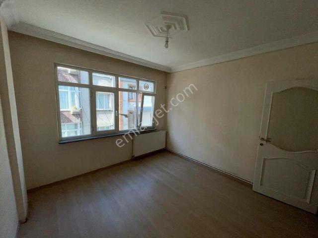 Bayrampaşa Altıntepsi Mahallesi 1+1 | 2. Kat Kiralık Daire !