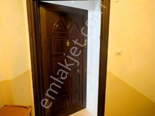 Bayrampaşa Altıntepsi'de Eşyalı Kiralık 1+1 Daire 65m²