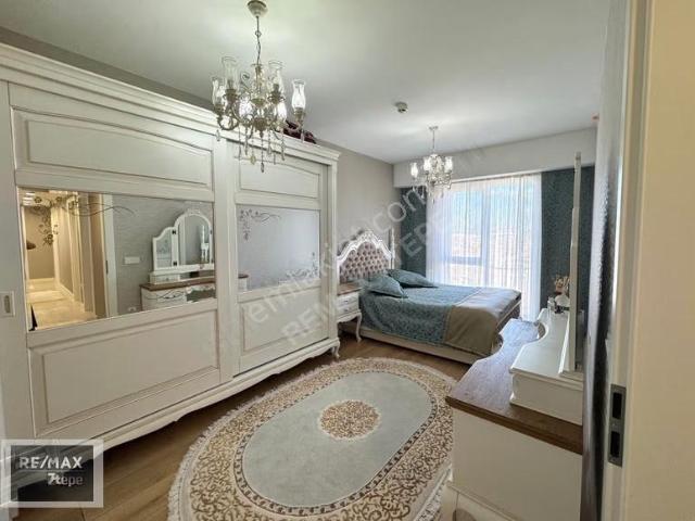 Bayrampaşa Pashador Satılık 3+1 Köşe Ve Adalar Manzaralı Daire