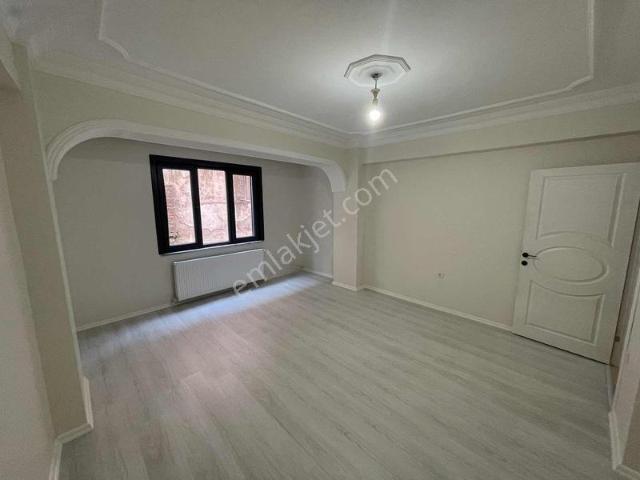 Bayrampaşa Vatan Mah 2+1 105 M² Net Çift Cephe Kiralık Daire!