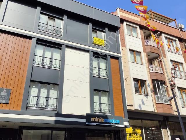 Bayrampaşa Yenidoğan Mahallesinde Yeni Binada Asansörlü 3+2/128m2/dubleks Satılık Daire