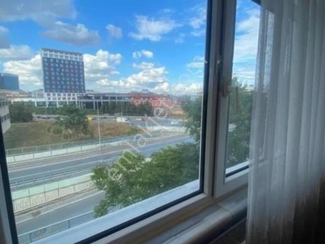 Bayrampaşa Yenidoğan'da Satılık 2+1 Daire, 100m², Merkezi Konum