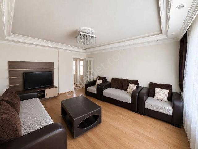 Bayrampaşada Geniş, Ferah, Yatırımlık 4+2 Köşe Daire