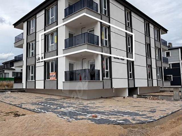 BAYRAKTAR EMLAKTAN SATILIK 2+1 DAİRE