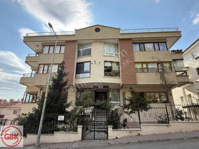 Bayraktar Mah. Bayraklı Sok. Park Manzaralı Gd Cephe Satılık 3+1