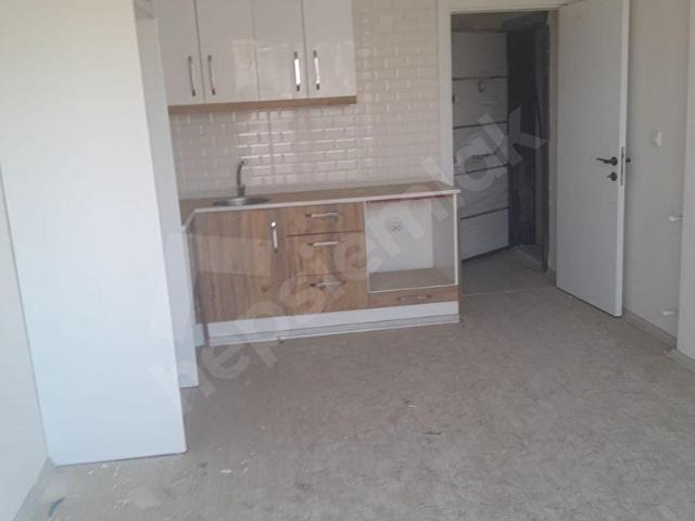 BAYRAKI CENGİZHANDA İKİ ARTI BİR SATLIK DAİRE