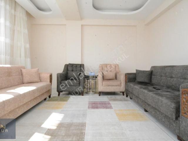 Bayraklı M.erener'de Satılık 2+1 Kapalı Mutfak Daire