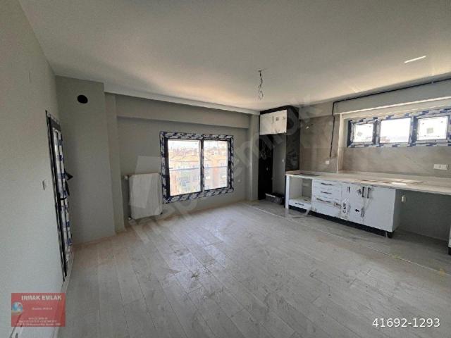 Bayraklı Manavkuyu mah sıfır kiralık daire