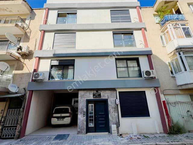 Bayraklı Mansuroğlu'nda Büyük 1+1 Yüksek Giriş Satılık Daire
