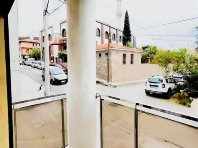 Bayraklı Merkez Camii Karşısı Kiralık 3+1 Ters Dubleks Daire
