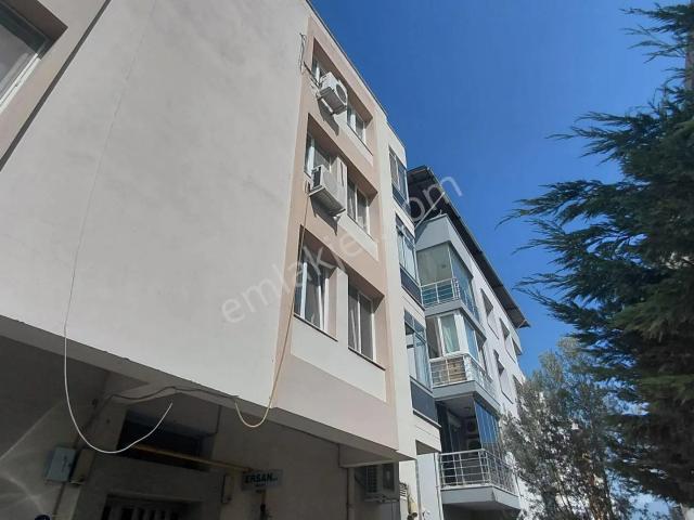 Bayraklı Osman Gazi Askerlik Şubesi Çaprazı Full Yapılı Doğal Gazlı Ferah Daire