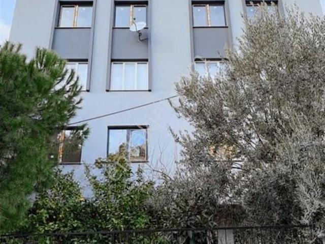 Bayraklı Osmangazi Teraslı 100m2 Satılık K.mutfak 2+1 Daire