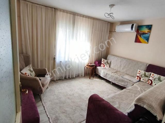 Bayraklı Belediyesi Sevgi Yolu İzban Yakını Satılık 2+1 Daire