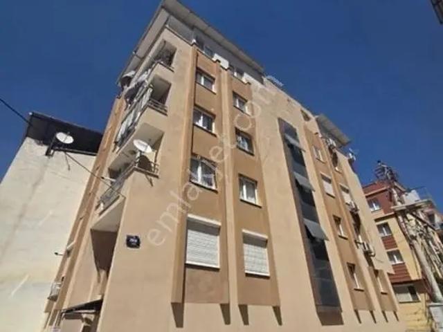 Bayraklıda Yatırım İçin Harika Bir Daire Sizleri Bekliyor