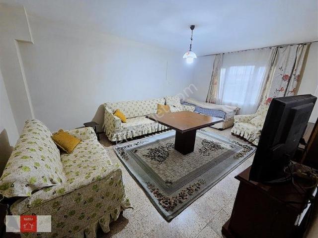 Bayraklı Şehir Hastanesi Yakını 3+1 Eşyalı Kiralık Daire