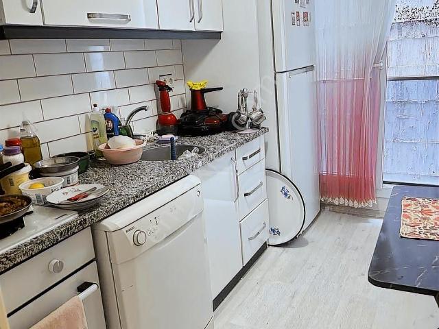 Bayraklı Erenlerde Krediye Uygun Kapalı Mutfak 2+1 Daire