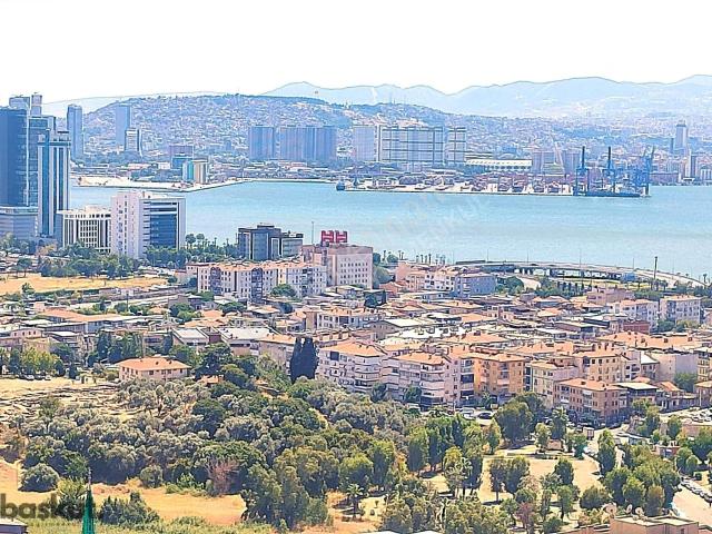 Bayraklı Çiçek Mah.de Deniz Ve Körfez Manzaralı 2+1 Daire