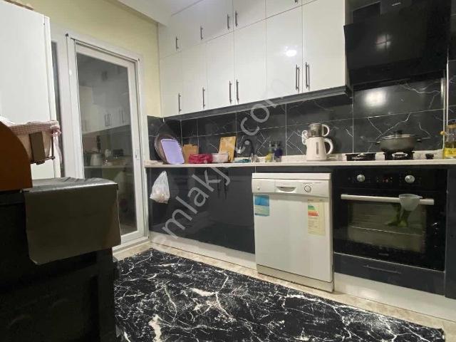 Bayraklı Çiçek Mah Kapalı Mutfak 2+1 Satılık Daire