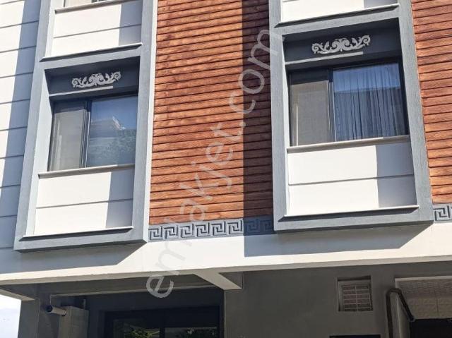 Bayraklı Çiçek Mah. Satılık 2+1 Daire 70m², 5 Yıllık