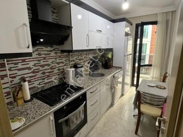 Bayraklı İzban Yakını Full Eşyalı 2+1 Daire