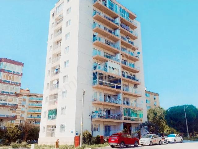 Bayraklı Soğukkuyu Mah Y.girne Yakını Satılık Ara Kat 3+1 Daire