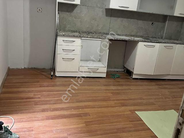Bayraklı Sevgi Yolu Yakını Merkezi Konum 2+1 Kiralık Daire