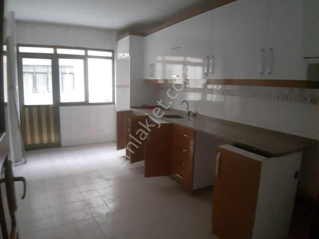 Bayraklı Sevgiyolu 3+1 Kiralık Daire