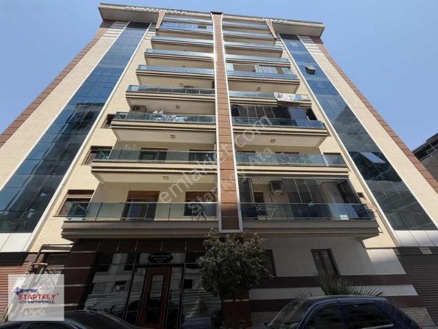 Bayraklı Soğukkuyu Mahallesi'nde 3+1 Kiralık Daire