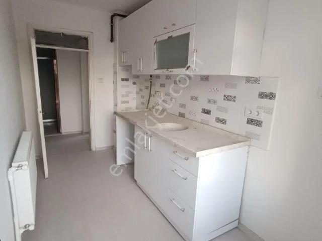 Bayraklı Tepekule Mh 2+1 Tadilatlı Doğalgazlı Kiralık Daire