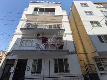 Bayraklı, İzmir ili, Ege Bölgesi - Balkon