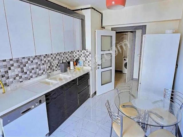 Bayraklı Toki 2+1 Ebeveyn Banyolu Satılık Daire