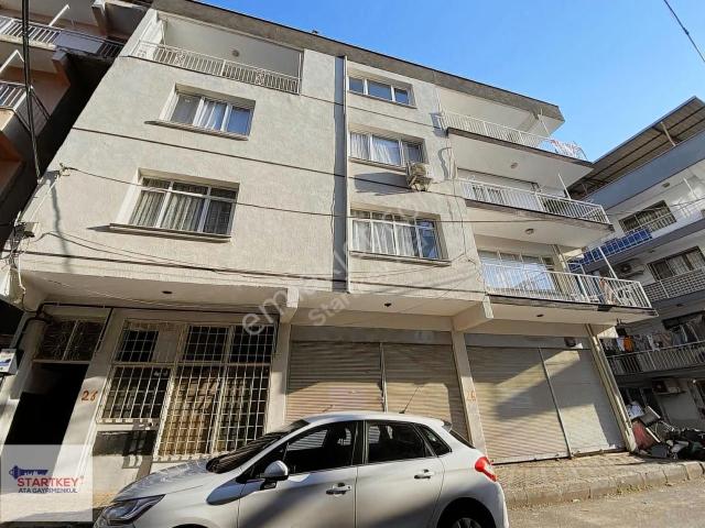 Bayraklı Yamanlar Mahallesi 'nde 3+1 Satılık Daire