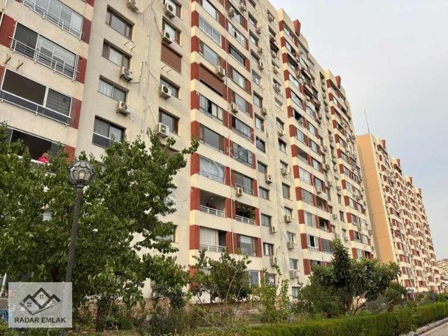 Bayraklı 75. Yıl Mahallesi Site İçerisi 3+1 135m2 Kiralık Daire