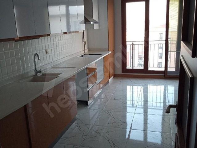 BAYRAKLI TOKİ KONUTLARI KISMEN DENİZ MANZARALI 6.ETAP FBLOK KİRALIK 3+1 DAİRE