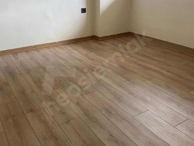 BAYRAKLI MANAV KUYUDA SİTE İÇİNDE 1+1 KİRALIK DAİRE