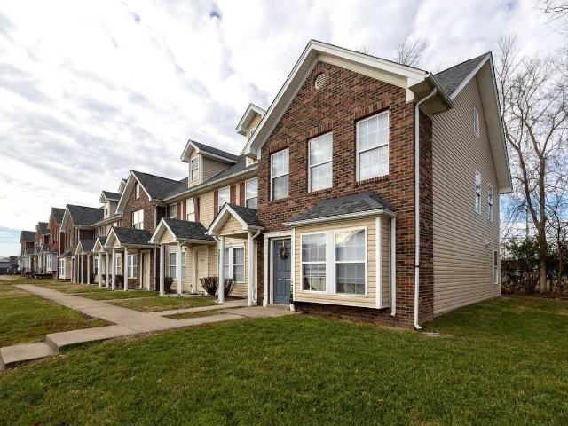 Bayshore Townhomes 3 Bedroom Home for Rent at 5501 Bayshore Ct, Louisville, KY 40258 Pleasure Ridge Park