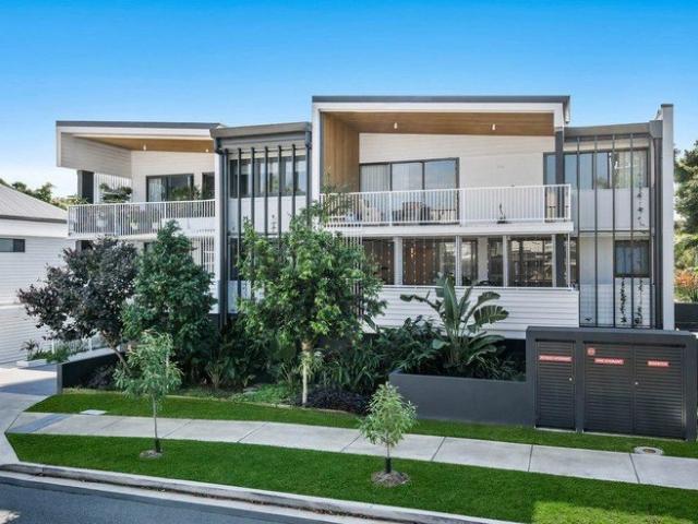 Bayside Luxury Awaits at The Exclusive 'Lane Residences'