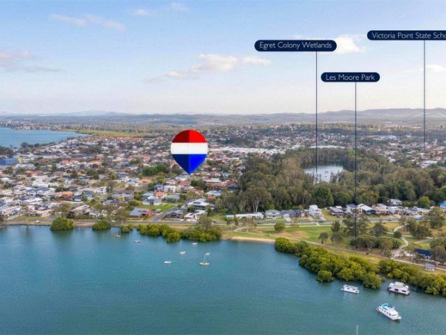 Bayside Lifestyle, Poolside Entertaining, Perfect Home