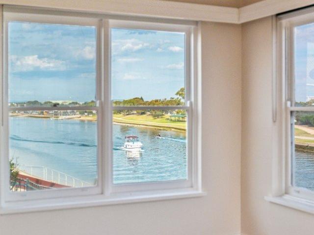 Bayside Living with Patterson River & Bay Views in the Heart of Bonbeach!