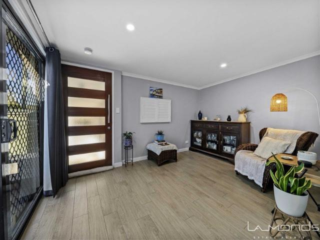 Bayside Living with Pool & Potential in Sought After Manly