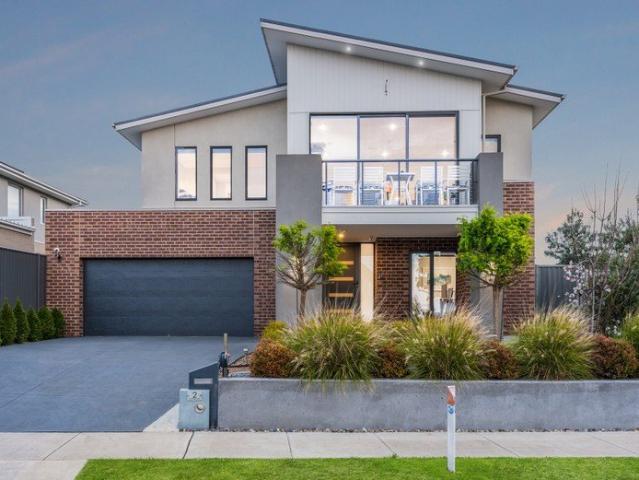 BAYSIDE LIVING WITH SPACE, VIEWS & EXCEPTIONAL FLEXIBILITY