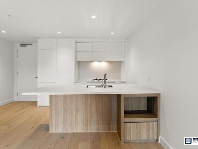 Bayside Living at Its Best in Hampton Quarter